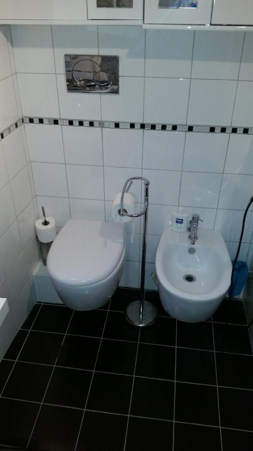 Central Private Flat By Old Town, Shops, Restaurants Bari Exterior foto
